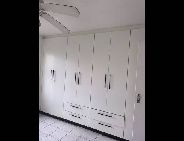 2 BEDROOM APARTMENT TO LET IN SEA VIEW